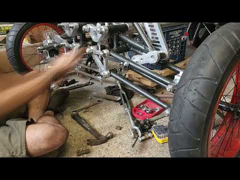 LKSR 2025: Installing The Aluminum Falcon’s New Differential Assembly